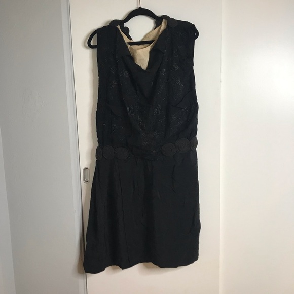 Vintage 1920s Black Silk Crepe Flapper Dress with Beaded Bird Design - Picture 9 of 16